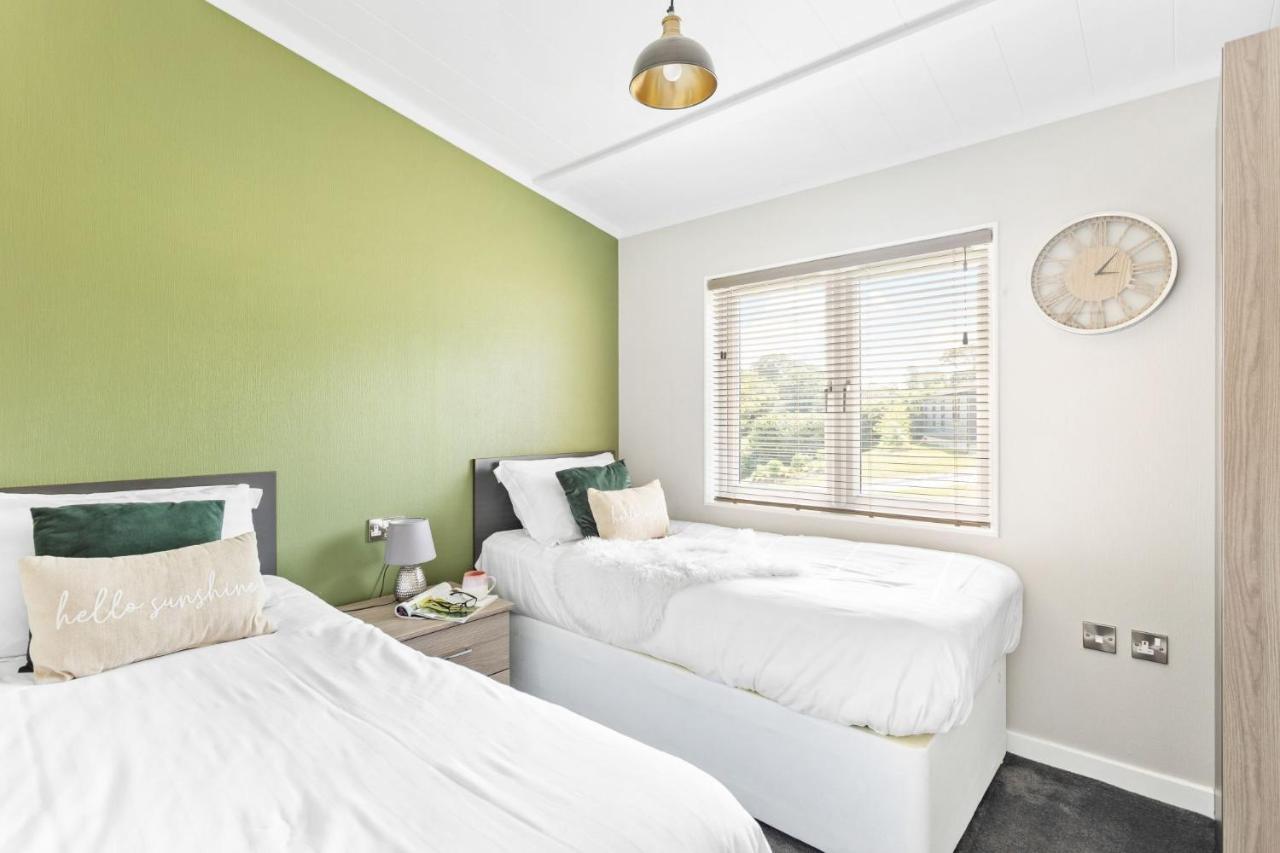 Rose Lodge, 21 Roadford Lake Lodges 리프턴 외부 사진
